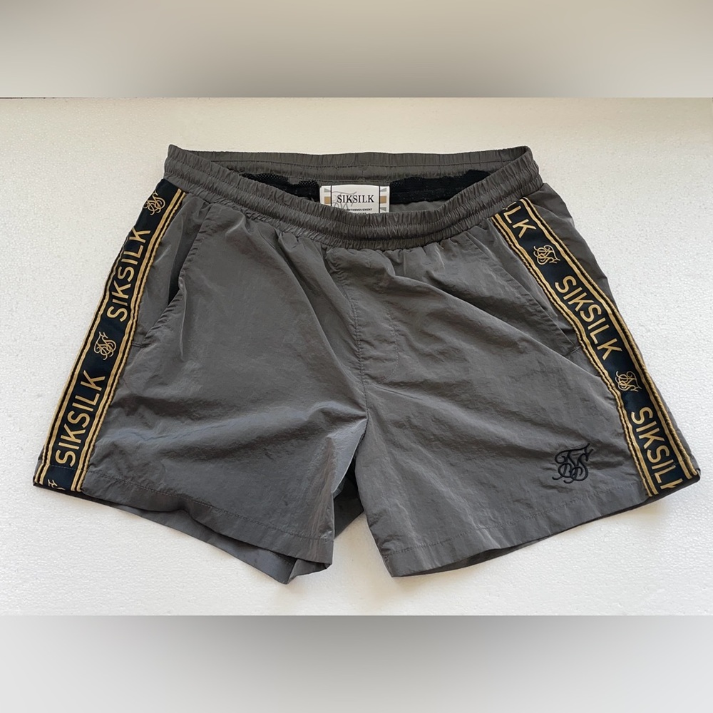 🚶🏻‍♂️🚶🏻‍♂️ SIKSILK GREY SILVER SHORTS SHORT LENGTH SWIM